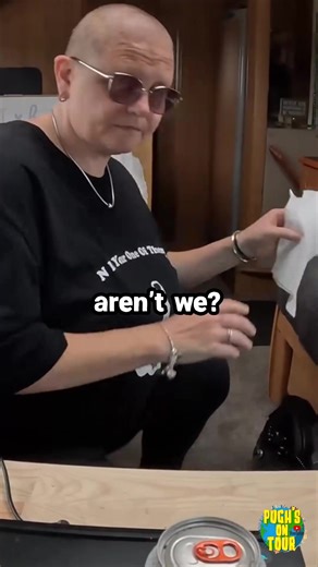 Step into the charm of Briddlesford Farm, where local flavors meet countryside serenity! This family-run dairy farm on the Isle of Wight is not just about grass-fed cows; it's a delightful culinary journey. Watch as the vibrant duo showcases their recent finds, including refreshing ginger beer and delectable rhubarb drinks—both made without added sugar! But that’s not all! Get ready for a mouthwatering sausage taste test. From the savory Middlesford veal with sun-dried tomatoes to other artisana