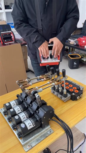 4-way wireless proportional remote controller, 5-lever wireless remote control proportional valve,12v24vWireless proportional remote controller of crane,Elevate control with crane remote control! Experience precision and safety at your fingertips，Manual operation and remote control 500 meters The manufacturer of crane wireless remote control supports customization, preferential price and guaranteed quality, and sincerely invites agents from all over the world.#crane #cranetruck #cranes #craneope