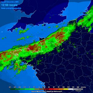 🌧️ De la pluie, encore et encore... C'est le programme pour cet après-midi sur la région. La bande pluvieuse est certes étroite mais notre région est en plein dedans. 🌬️ Dans un flux de Sud-Ouest, le vent sera modéré. Bref, on en a pas fini avec cette pluie et cette douceur. | Météo Basse-Normandie