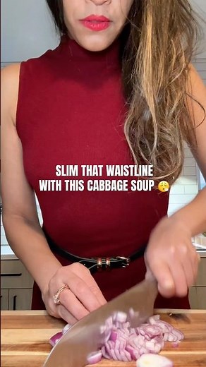 Detox Cabbage Soup #detoxrecipes Skin by nevellskin.com