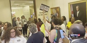 Protesters arrested outside Gov. Ron DeSantis’s office at Florida capitol