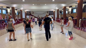 16K views · 355 reactions | YOU LIKE COUNTRY MUSIC  ? NEVER LET ME DOWN (32C/ 4W)  Stepsheet: https://www.copperknob.co.uk/stepsheets/201002/never-let-me-down PLEASE CHECK THIS  Official demo & Teach : https://youtu.be/2z6rcTEps7Y?si=9jxoOXjMMxUY619_ Colin Ghys Line Dance Choreography | Colin Ghys Line Dance Choreography | Facebook