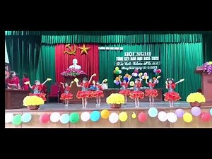 Múa Bông hồng tặng cô- lớp 4A4