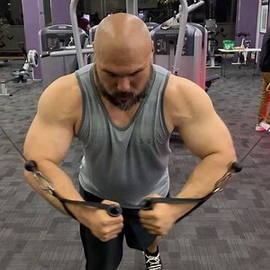 Chest day with IFBB PRO @_mighty_jay #swollenpanda #kingpanda #livelifetothefullest #swlnpnda | King Panda