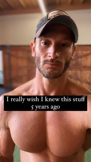 I wish I knew this about fasting 6-7 years ago… Fasting works — but only when it’s applied as a tool, not an identity. What the data (and my experience) actually shows is that chronic daily fasting can quietly push you into an energy-deficit state: lower thyroid output, suppressed reproductive hormones, elevated cortisol, poorer sleep, and eventually stalled performance. This is NOT because fasting is “bad,” but because the body adapts to repeated stressors. From an adaptation perspective, fasti