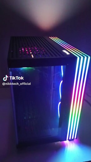 The very first panoramic line of full towers by be quiet! is finally here and with me I have their flagship model, the Light Base 900 FX. https://www.nikktech.com/main/articles/pc-hardware/pc-cases/14967-be-quiet-light-base-900-fx-full-tower-review #BEQUIET #LISTAN #LIGHTBASE900FX #PANORAMIC #PCCASE #FULLTOWER #ARGB #PCGAMING #PCGAMERS #PCENTHUSIASTS #NIKKTECH @be quiet!