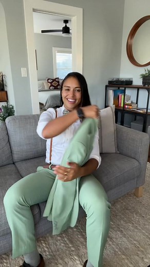 Lesbian Outfit Switch Transitions: Which is Better?