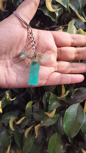 DIY resin keychain 😊