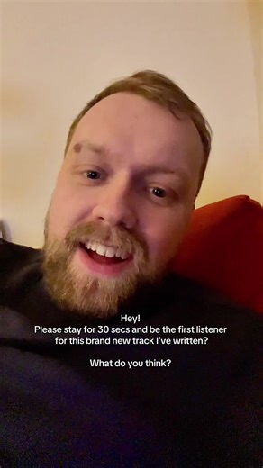 ‘Out of sync’ 🎶 What do you think? Should I release it? 🙌 #newsongs #independentartists