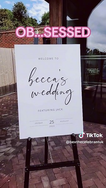 Unique Wedding Sign Ideas That Will Make Your Guests Laugh