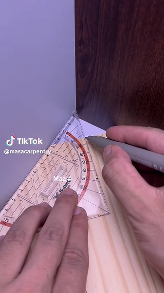 Measure Wood Corners Perfectly: Simple Angle Trick for Woodworking