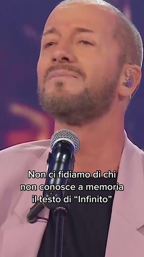 Raf interpreta L'Infinito: Boomerissima con Raf - Rai2 e RaiPlay