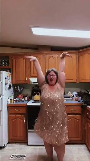 Enthusiastic New Year's Eve Performance of "Rolling on the River"#newyearseve #karaoke