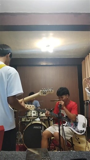 jamming | V Strings