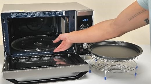 Samsung MC32J7055CT/EG Kombi-Mikrowelle mit Grill und Heißluft, 900 W, 32 ℓ Garraum (Extra Groß), 52,3 cm Breite, Slim-Fry, Hefeteig-/Joghurt-Programm, Silber