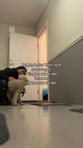 7 ting jeg håper alle foreldre får høre før de dør ❤️ Som psykolog og som datter har jeg sett hvor mye foreldre bærer. Skyld, tvil, kjærlighet, stolthet og alt imellom. De fleste gjør sitt beste med det de vet, men går gjennom livet uten å høre ordene som virkelig betyr noe. Dette er til deg som har elsket, prøvd, feilet og fortsatt står i det. Her er 7 ting jeg håper alle foreldre får høre før de dør 👇 1️⃣ Du gjorde så godt du kunne med det du visste da. Ingen får fasit på foreldrerollen. 💡 K