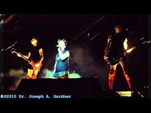 Devo Be Stiff (Live San Diego 1980)