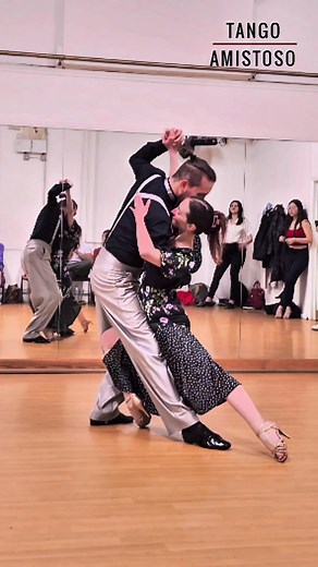 We are open on Easter Sunday 😍🐰Join us for a fun night at Tango Amistoso ❤️❤️❤️ Check out the schedule below - Spoiler Alert: there is an After-party ‼️ 💃5pm to 6pm Beginners 💃6pm to 7pm Improvers 💃7pm to 8pm Intermediate with Ariel Yanovsky & Anja Stellinger 💃8pm to 10.45pm Milonga Simpatica with DJ Kawin & Practica (separate rooms) 📌 Tango Amistoso, 24-27 White Lion St, N1 9PD 🎉10.45pm After-party (10 minutes walk away from Milonga Simpatica) Please book here for the lessons. For the M