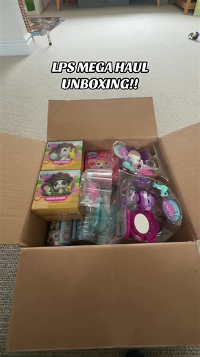 LPS Mega Haul Unboxing: Wave Four Tubes