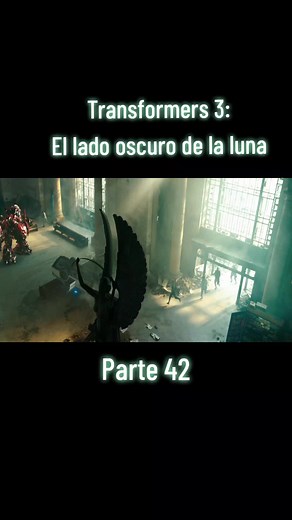 Optimus Prime vs Shockwave in Transformers 3: Dark of the Moon