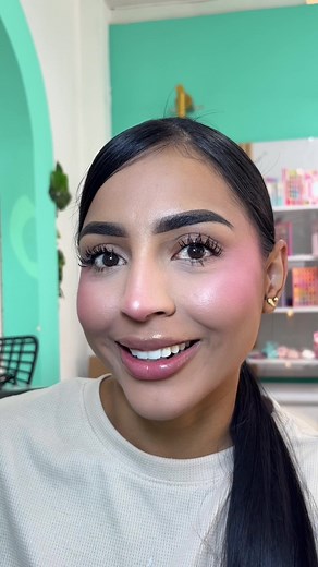 Y así se maquillan las caleñas @LA MAJO BOT 🍒✨ acertaste 💕 Jaja creo que me demoré mil años en hacer el video pero para todo hay tiempo. Así que prueben el maquillaje solo con corrector, les encantará!
