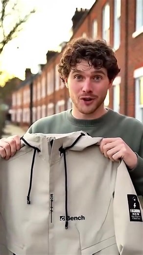 Elevate your casual look with iconic flair. 🏃‍♂️ The Bench logo and fitted cut give this jacket a clean, street-ready edge that stands out effortlessly.#MensFashionUK #BenchStyle #StreetwearJacket #LogoWear #FittedStyle