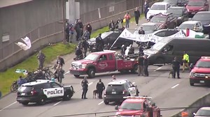 Port of Seattle police ordered the towing of several vehicles blocking access to Seattle-Tacoma International Airport. Story in comments> | KIRO 7 News