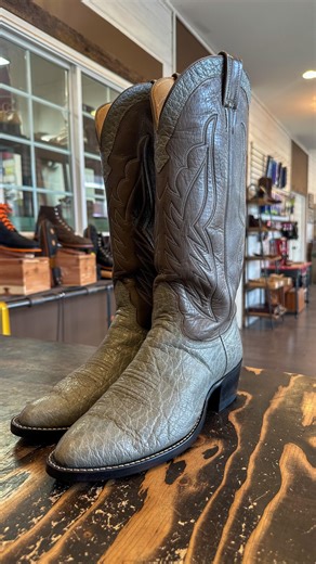 Shoeman on Instagram: "Taking apart a pair of vintage cowboy boots, and getting them ready to be rebuilt!"