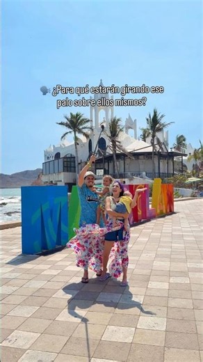Así que ya saben, giren el palo para crear momentos en familia 🫶🏻🤣 #insta360 #viajes #vacaciones