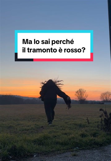 Ei, tu lo sai perché il tramonto é rosso, arancio, rosa? Te lo dico ioooooo. 🌞 1. La luce del Sole è bianca Contiene tutti i colori (rosso, arancione, giallo, verde, blu…). 🌍 2. Quando il Sole è basso all’orizzonte (tramonto o alba) La sua luce deve attraversare uno strato molto più spesso di atmosfera rispetto a quando è alto nel cielo. 💨 3. L’atmosfera diffonde soprattutto i colori con lunghezza d’onda corta Cioè blu e violetto. Più atmosfera attraversano, più questi colori vengono dispersi