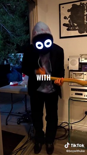 SICK OF U DROPS THIS FRIDAYYY #boywithuke #olivertree