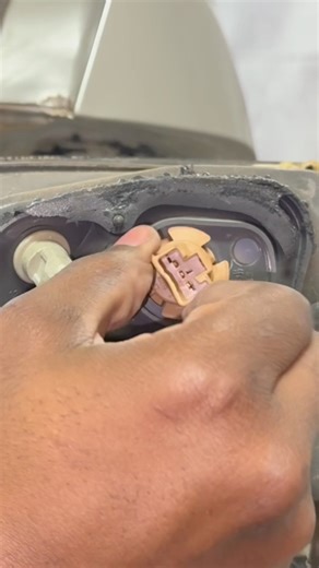 1997-2001 Lexus ES300 Taillight Replacement @ElmoMotorWorks