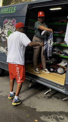 Another Satisfied Delivery Made #norasmiles #thesneakerlady #foryouシ #fypシ #viralreelschallenge #trend #delivery #nyc | Nora.smiles