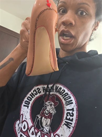 Getting started on my Valentine's heels 🤎🍫❤️ #valentinesday #heels #blingheels #rhinestones #project