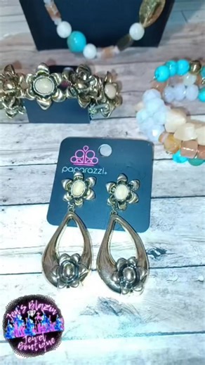 Only 1 set available  #jensblazinjewelboutique #paparazzijewelry #paparazziconsultant | Jen's Blazin Jewels Boutique | Facebook