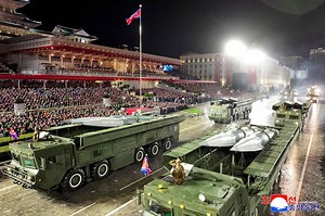 Corée du Nord : Pyongyang célèbre le 80e anniversaire du parti unique avec un défilé militaire et des missiles intercontinentaux