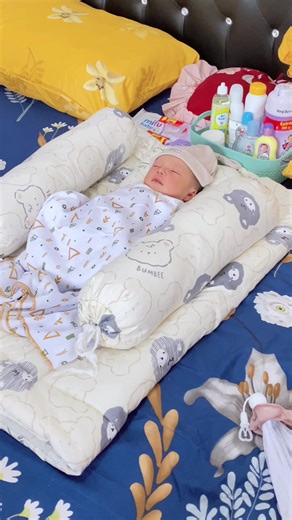 MasyaAllah, Selamat atas Bayi Laki-Laki Baru Lahir!