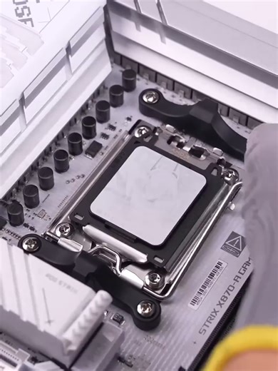 Dive into the details of this stunning custom liquid-cooled PC! Featuring a transparent chassis and vibrant pink coolant, this build is designed for both extreme performance and striking aesthetics. Every component meticulously chosen to create a truly unique gaming or workstation experience. What do you think of the custom loop? #PCBuild #CustomPC #LiquidCooling #GamingSetup #TechEnthusiast #watercooledchiller https://amzn.to/4a6qzyl