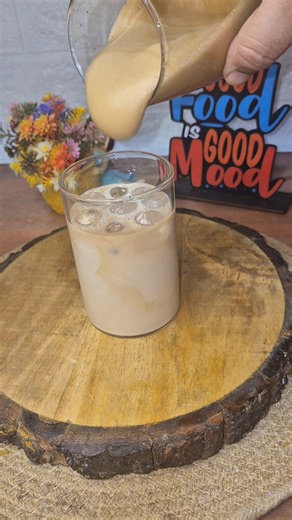 Iced Latte Coffee Recipe #coldcoffee #shorts #shortvideo #recipe #reels #ytshorts