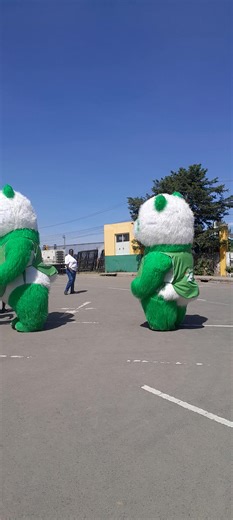 Discover Free Hugs with The Mascot of Kenya