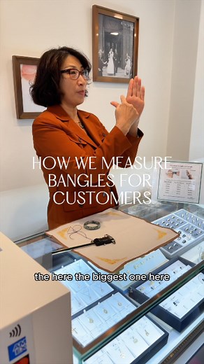 Watch Jane help a customer find her bangle size!殺 Our lovely visitor...