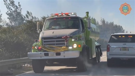 As part of the continued efforts to contain the fire, #MDFR and Florida Forest Service are working to put out spot fires that are impacting visibility along US-1 in hopes of restoring traffic flow as quickly as possible. #344Fire | Miami-Dade Fire Rescue