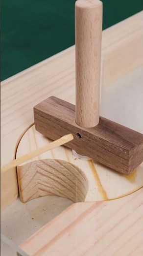 Build Your Own Wooden Candy Dispenser 😍🍬 #Woodworking