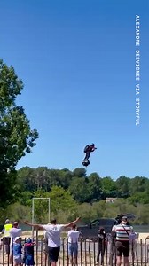 This hoverboard crash is brutal! Thankfully the pilot was completely fine after losing control so high up in the air. | UNILAD Tech