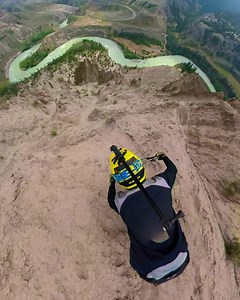 #FARWELLCANYON 🤘 J'ai testé la pente raide canadienne 🇨🇦 Et c'était vraiment bon!! Article complet avec Red Bull Bike ► https://win.gs/kilian-config Juste quelques conseils pour votre prochaine session ;) Filmé en GoPro FUSION #Mountainbike #pente #raide #Canada #GoPro #Fusion .. Avec Intense Cycles USA, Inc., Mavic, Racer Gloves, SRAM MTB, La Clusaz, ŠKODA We Love Cycling, Hutchinson Tires, Crosscall, Oakley, CamelBak, Bluegrass, Slicy, HT-components, Joe's No-Flats, Selle San Marco, Renthal