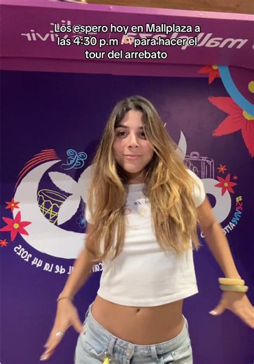 Los espero a todos hoy en el Mallplazaa las 4:30 p.m para hacer el Tour del arrebato y ver la exposición de mis vestidos que usé durante el Carnaval 2025 😍❤️ #carnaval #barranquilla #vestidos