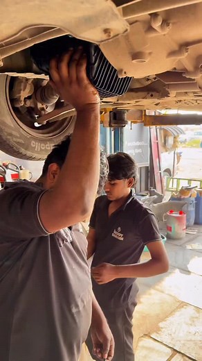 RENAULT KWID ENGINE OIL SUMP REPLACEMENT | Reddy Garage