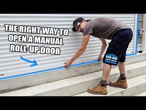 The Right Way to Open a Manual Roll-Up Door (Avoid This Mistake!) #garagedoorgeeks