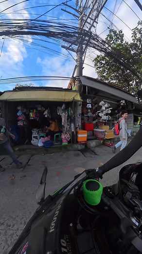 spreading happiness in the simplest ways 🤍 | Eve Moto