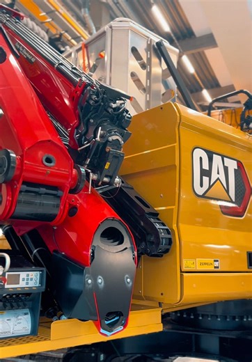 Custom-Built Cat 323: The Ultimate Heavy Equipment Solution
